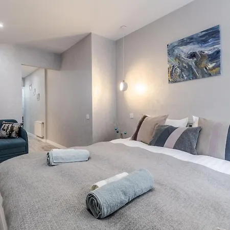 Appartement на площі ринок 41 *