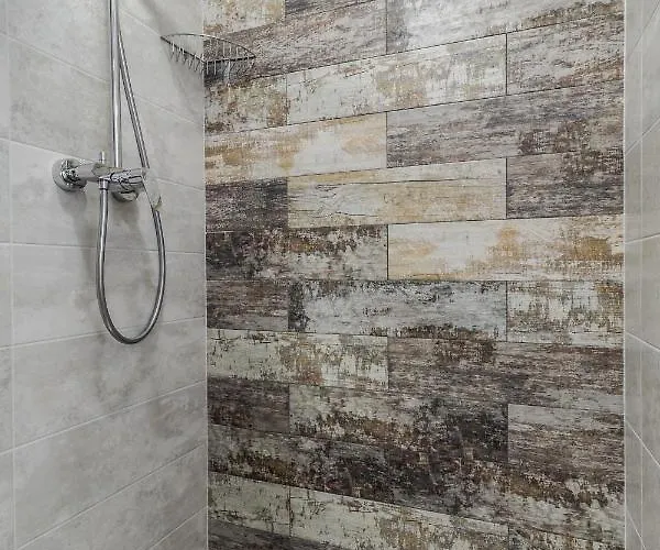 на площі ринок 41