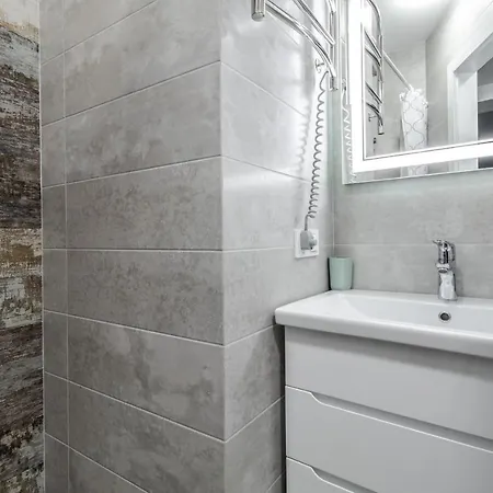 Apartament на площі ринок 41 *